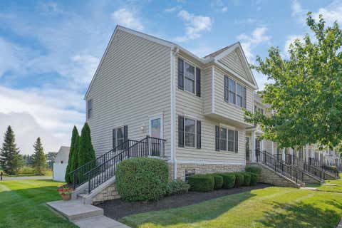 Photo for 472 Autumn Ridge Circle
