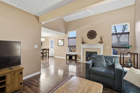 Tiny photo for 2172 Balais Court, Grove City, OH 43123 (MLS # 225045364)