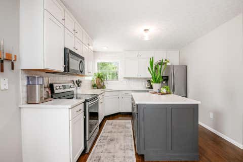 Tiny photo for 6013 Pinto Pass Drive, Hilliard, OH 43026 (MLS # 226020863)
