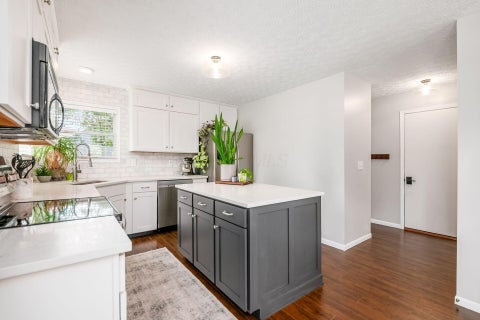 Tiny photo for 6013 Pinto Pass Drive, Hilliard, OH 43026 (MLS # 226020863)