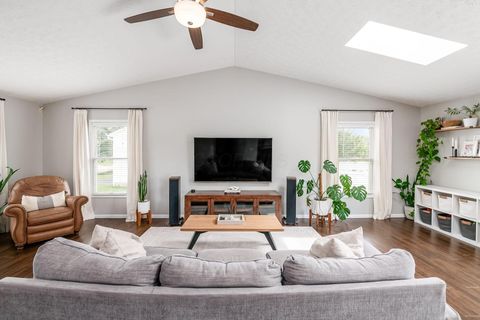 Tiny photo for 6013 Pinto Pass Drive, Hilliard, OH 43026 (MLS # 226020863)