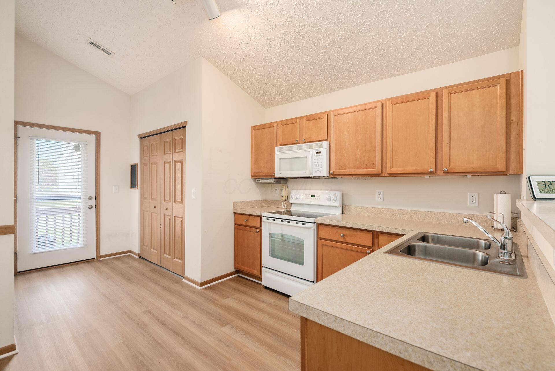 5704 Galveston Drive, Columbus, Ohio image 17