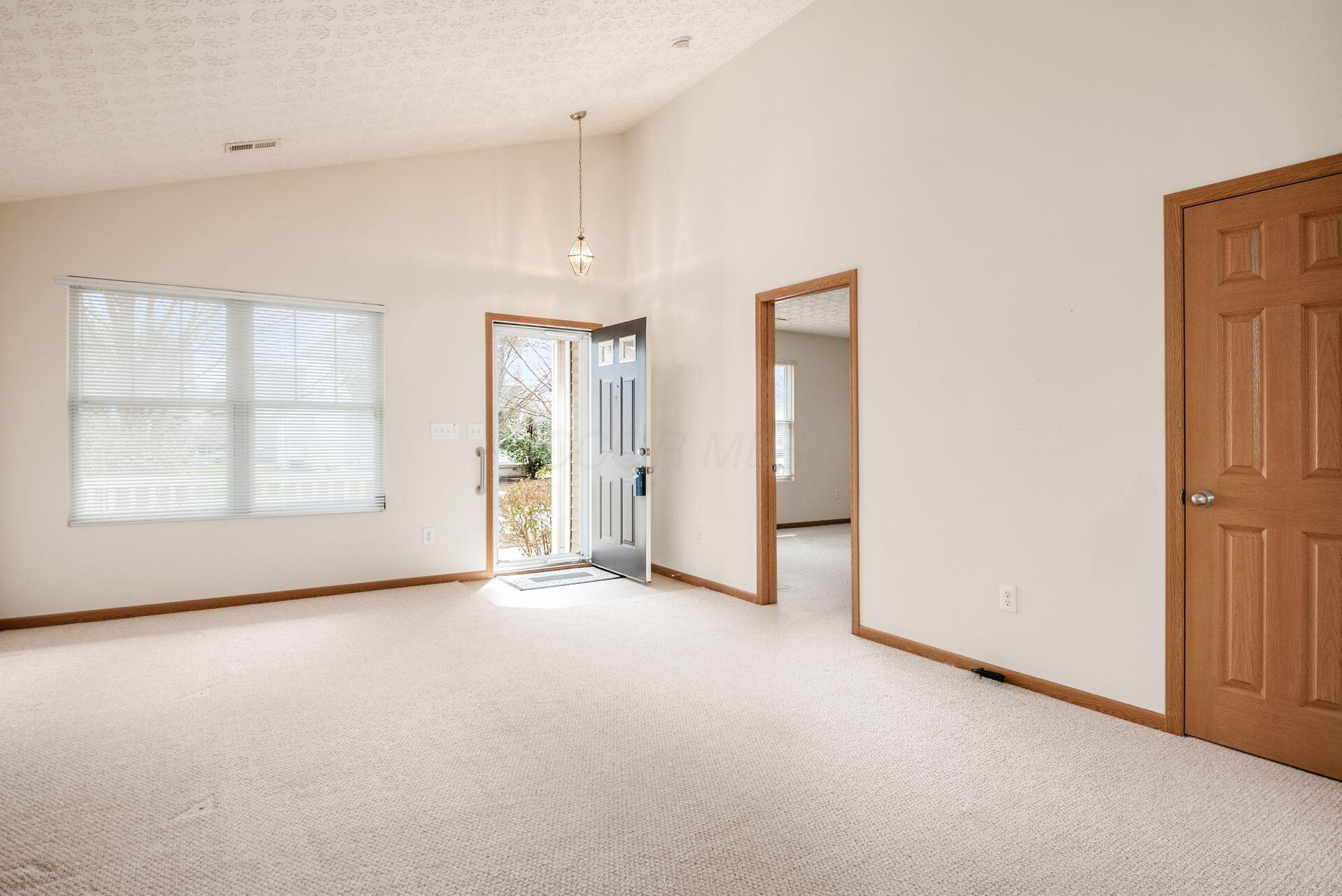 5704 Galveston Drive, Columbus, Ohio image 9