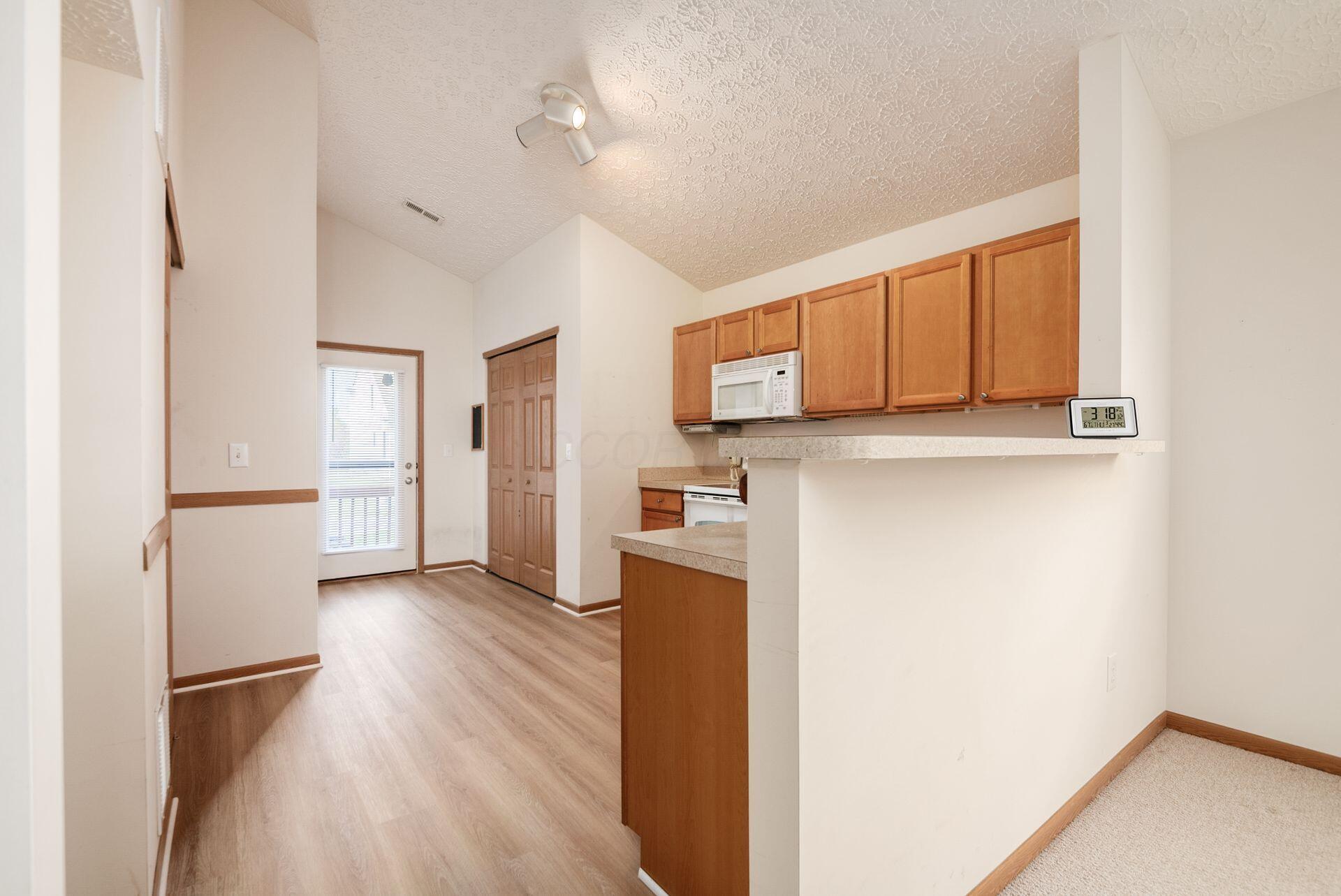 5704 Galveston Drive, Columbus, Ohio image 13