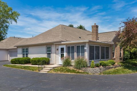 Photo of 7 Broad Pointe Place 7 #7, Columbus, OH 43213 (MLS # 226020382)