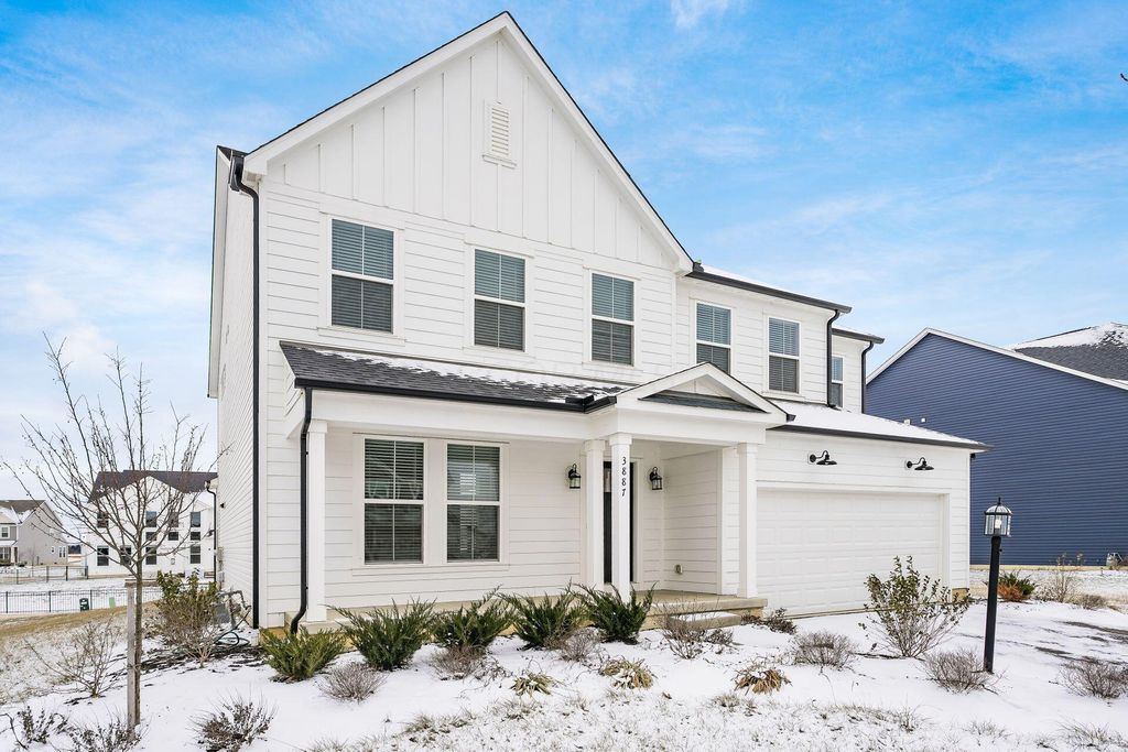 Photo of 3887 Moors Edge Lane, Powell, OH 43065 (MLS # 225043452)