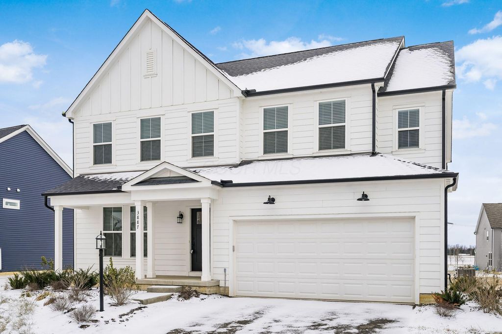 Photo of 3887 Moors Edge Lane, Powell, OH 43065 (MLS # 225043452)