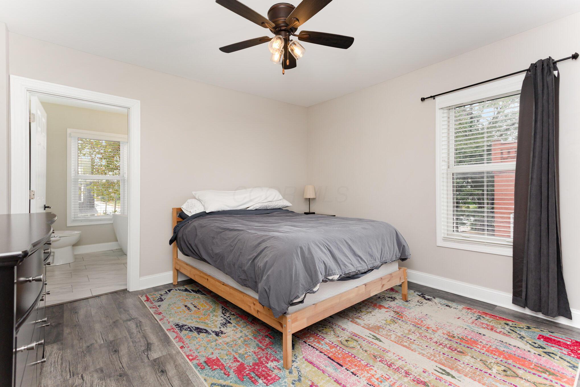 Columbus, Ohio 43205, United States, 2 Bedrooms Bedrooms, ,2 BathroomsBathrooms,Residential,Active,217102