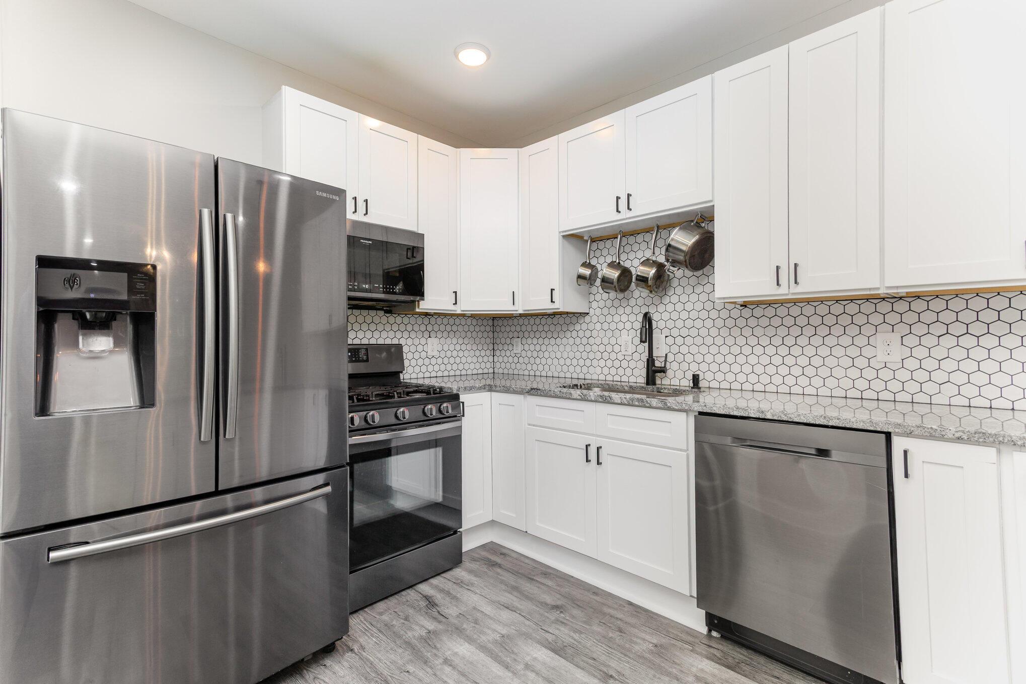 Columbus, Ohio 43205, United States, 2 Bedrooms Bedrooms, ,2 BathroomsBathrooms,Residential,Active,217102