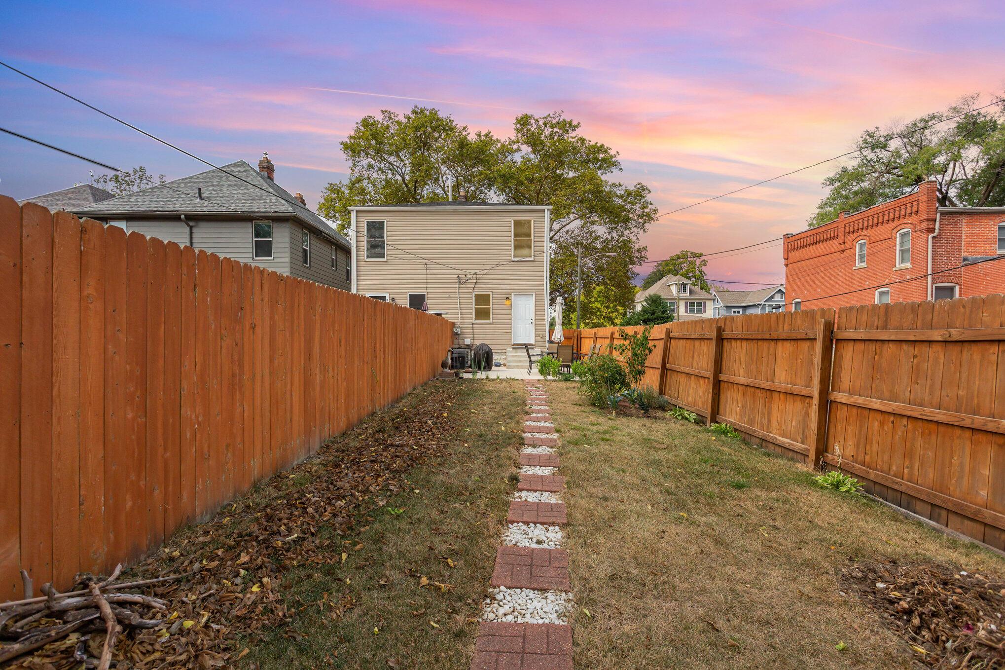 Columbus, Ohio 43205, United States, 2 Bedrooms Bedrooms, ,2 BathroomsBathrooms,Residential,Active,217102