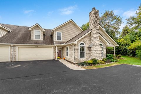Photo of 6259 Hampton Green Place 8B #8B, Dublin, OH 43016 (MLS # 225039276)