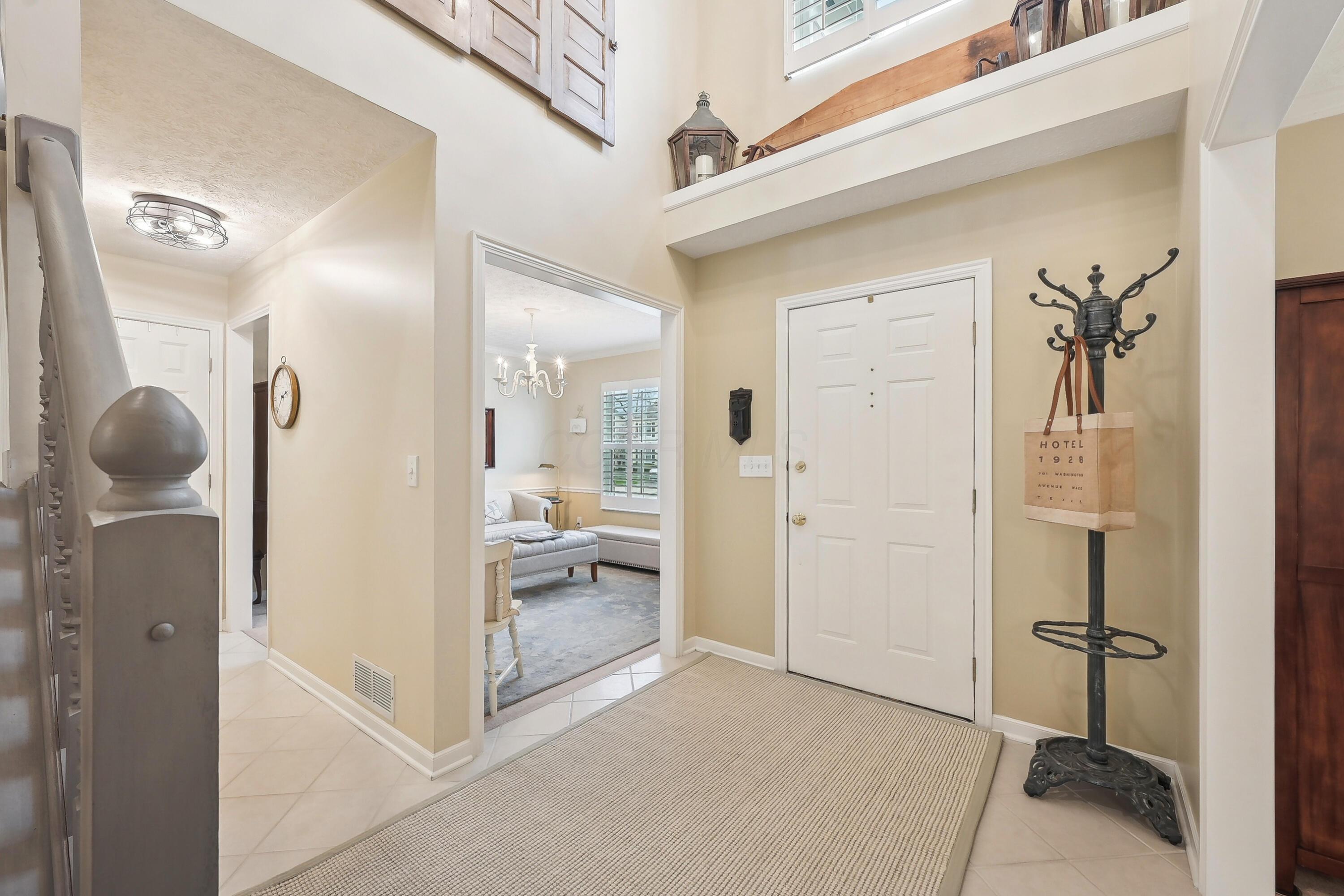 6690 Hermitage Drive, Westerville, Ohio image 32