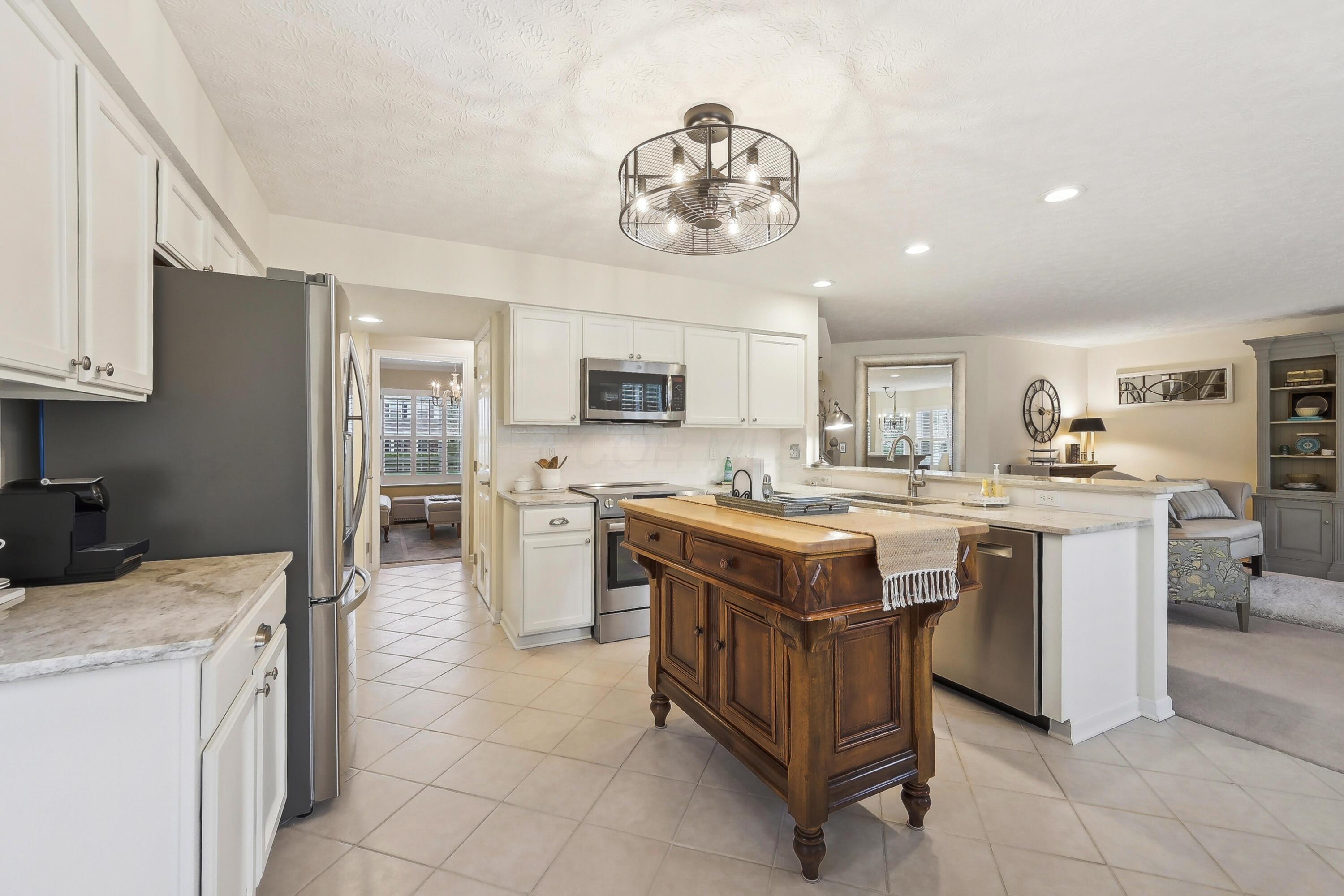6690 Hermitage Drive, Westerville, Ohio image 48