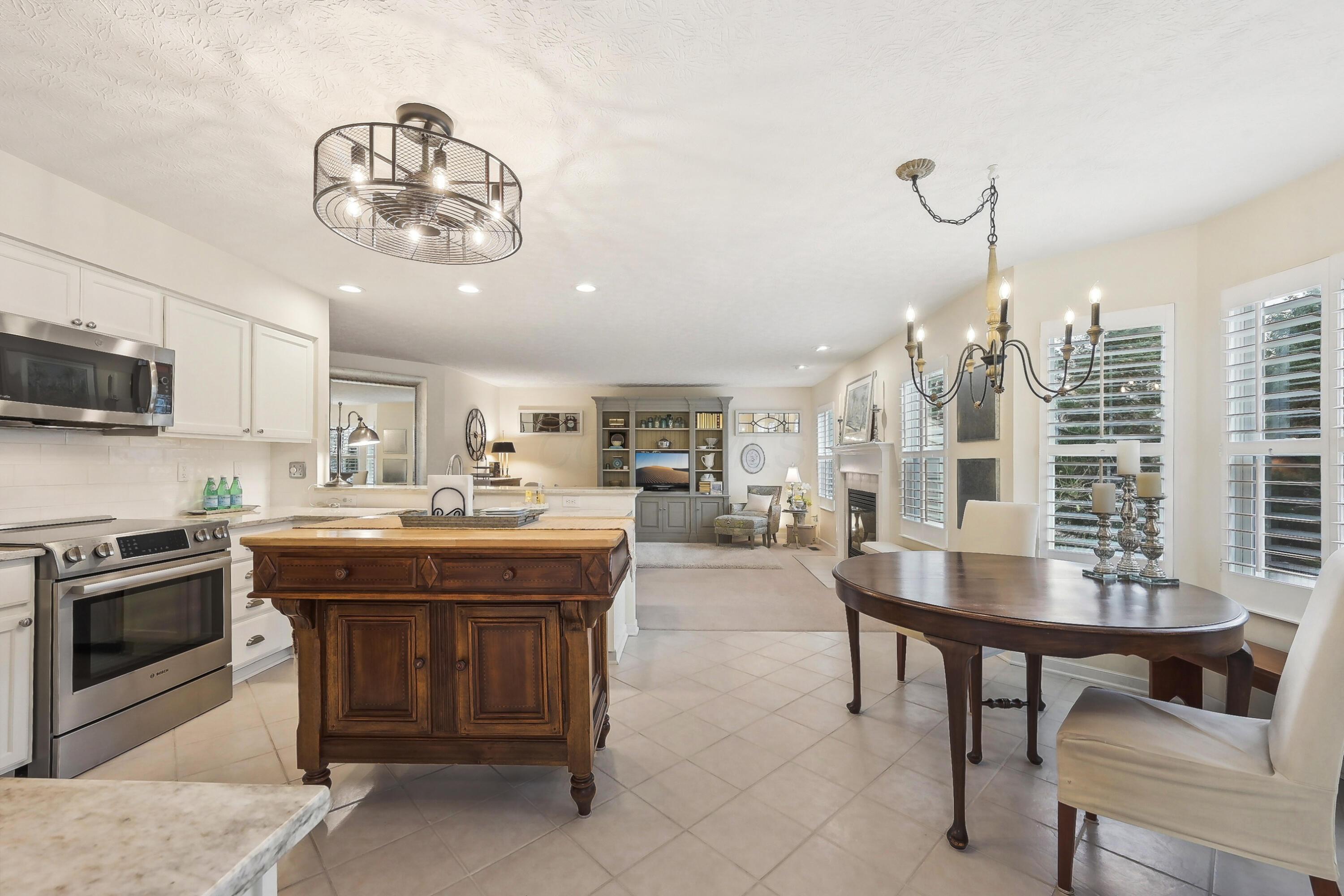 6690 Hermitage Drive, Westerville, Ohio image 46