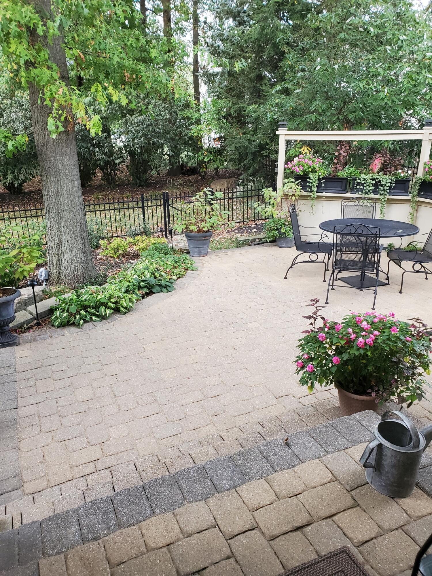 6690 Hermitage Drive, Westerville, Ohio image 16