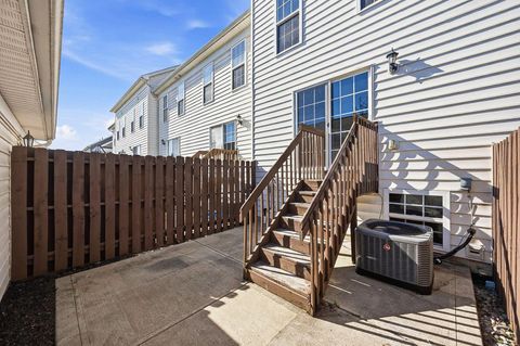 Tiny photo for 6257 Needletail Road # 32, Columbus, OH 43230 (MLS # 226013092)