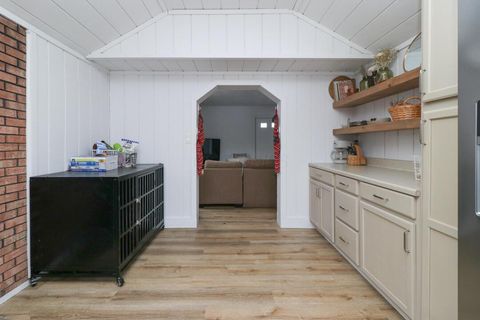 Tiny photo for 185 N Broadway Street, Shelby, OH 44875 (MLS # 225045510)