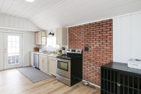 Tiny photo for 185 N Broadway Street, Shelby, OH 44875 (MLS # 225045510)