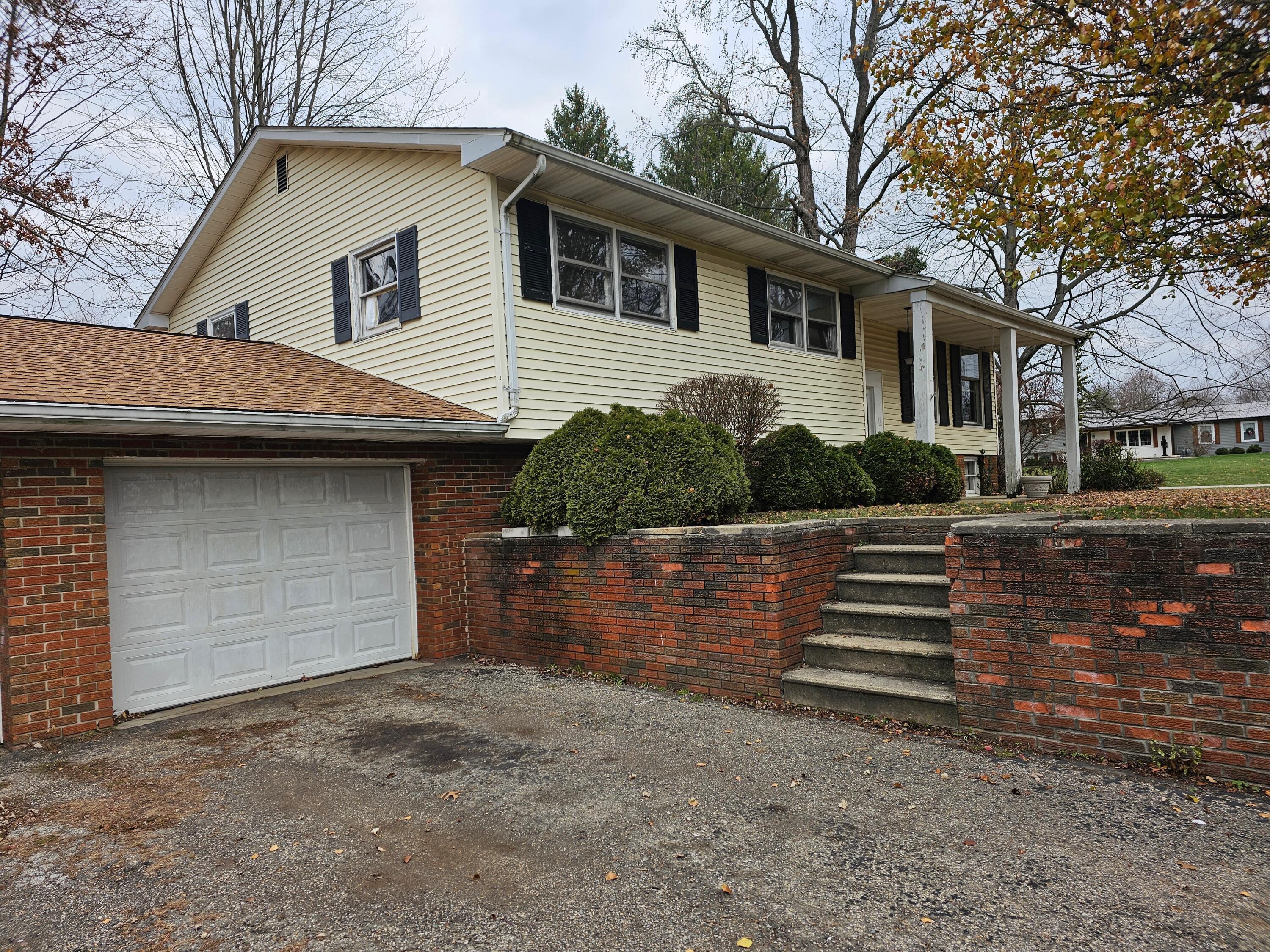 2285 Scenic Drive, Lancaster, Ohio image 1
