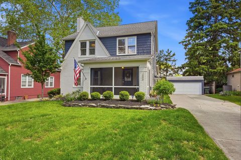 Photo of 388 Brevoort Road, Columbus, OH 43214 (MLS # 226018194)