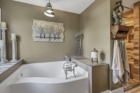 Tiny photo for 14975 Park Place Avenue, Thornville, OH 43076 (MLS # 225041800)