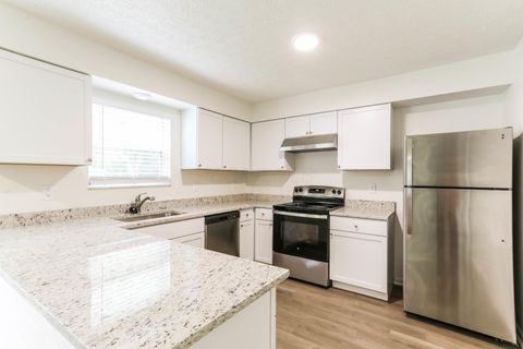 Tiny photo for 5900 Winshire Drive, Canal Winchester, OH 43110 (MLS # 226017594)