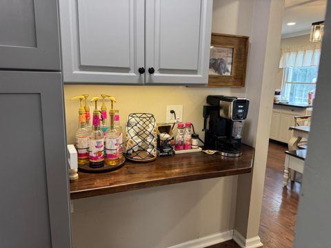 Tiny photo for 221 N Main Street, London, OH 43140 (MLS # 226000817)