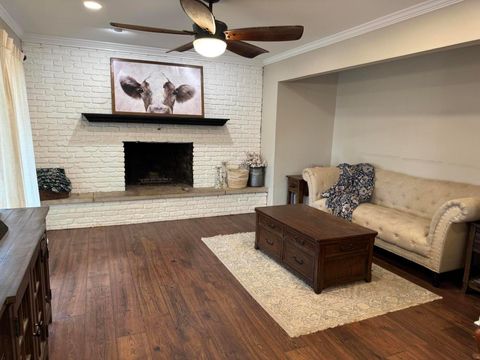 Tiny photo for 221 N Main Street, London, OH 43140 (MLS # 226000817)