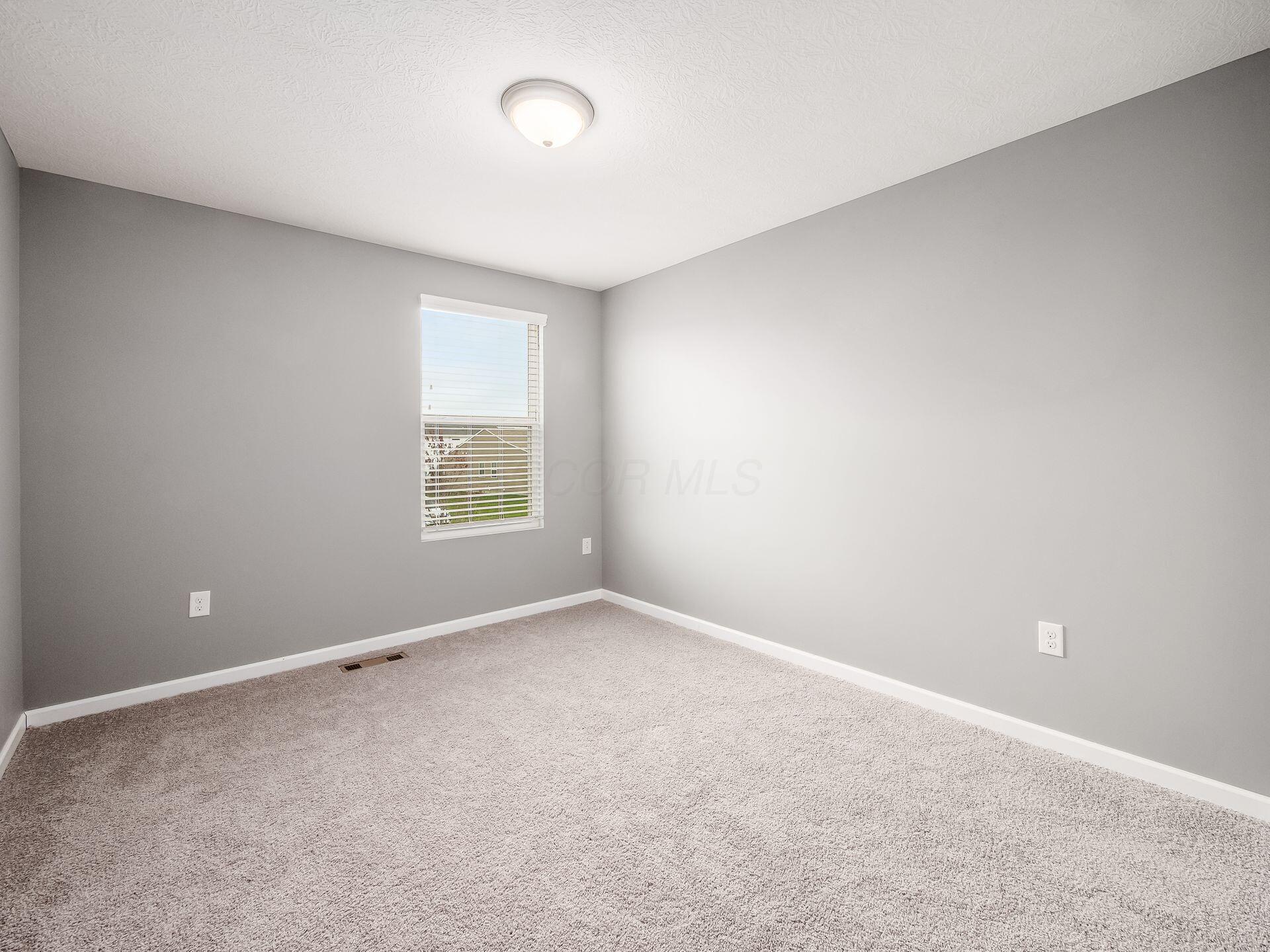 3971 Mad River Road, Grove City, Ohio image 28