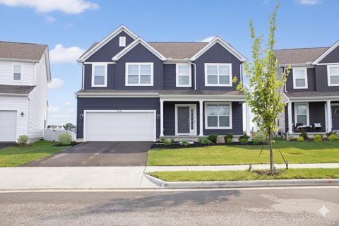 Photo of 8145 Rhoderick Circle, Reynoldsburg, OH 43068 (MLS # 226015026)