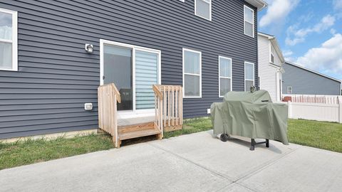 Tiny photo for 8145 Rhoderick Circle, Reynoldsburg, OH 43068 (MLS # 226015026)