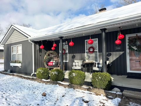 Photo of 5584 Beaver Road NE, Thornville, OH 43076 (MLS # 225044810)