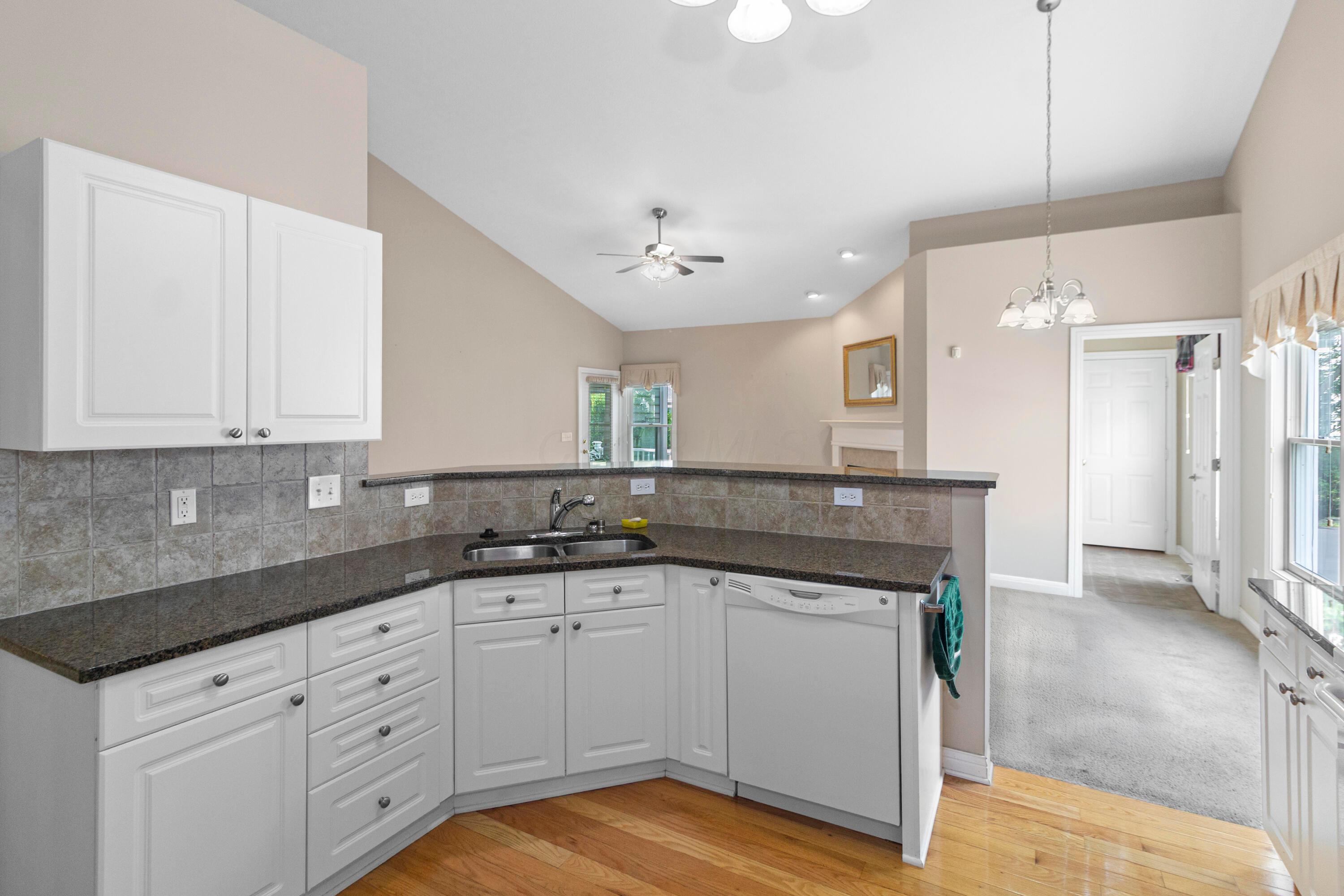6930 Camden Drive, New Albany, Ohio image 7