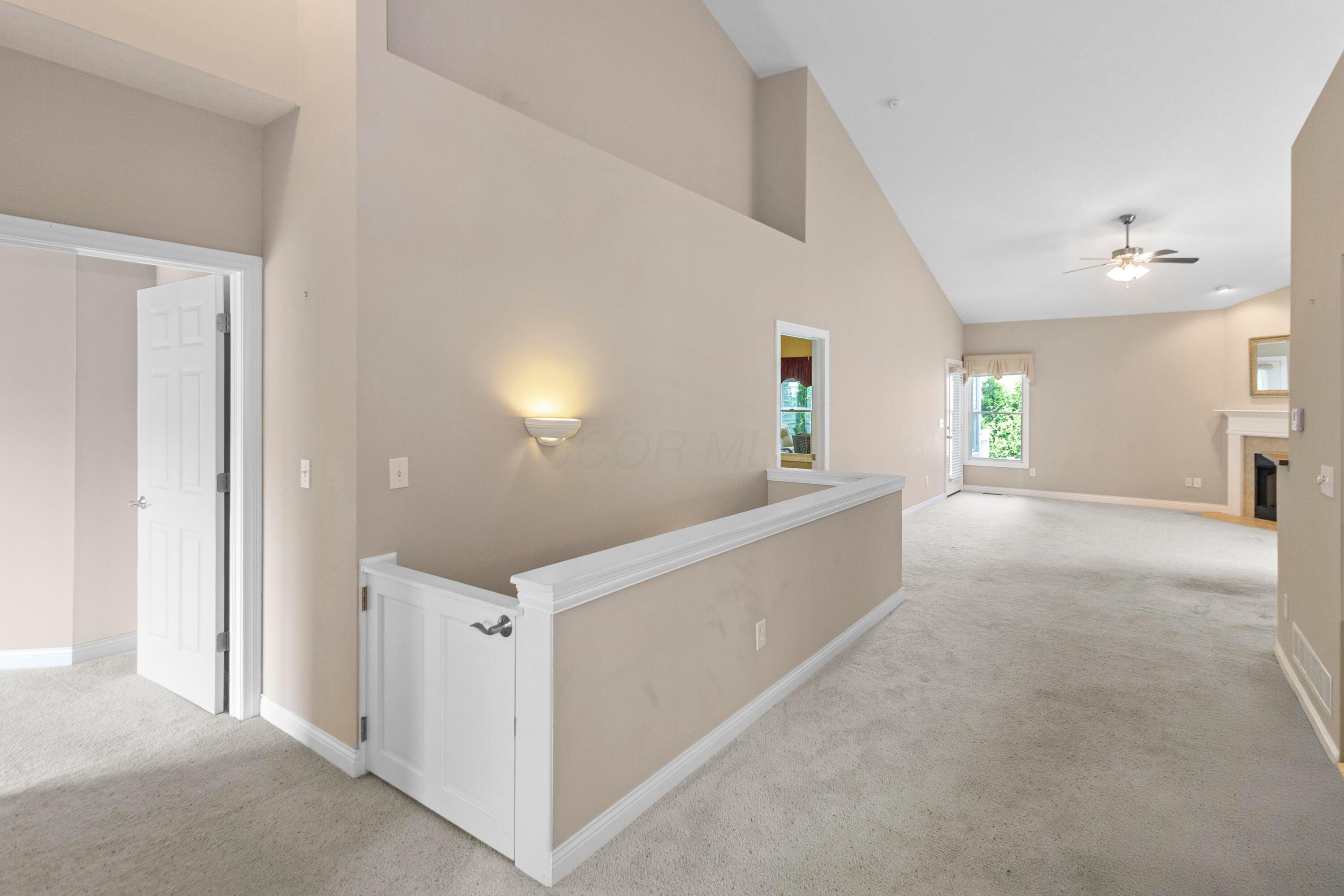 6930 Camden Drive, New Albany, Ohio image 2