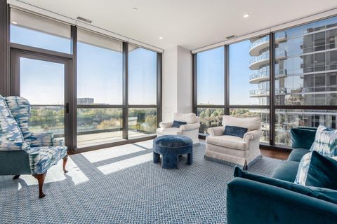 Photo of 250 W Spring Street 626 #626, Columbus, OH 43215 (MLS # 225025348)