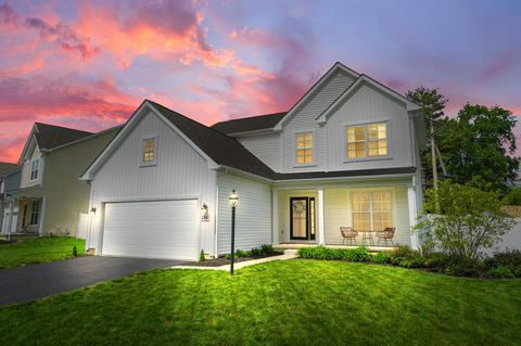 Photo of 2942 Green Line Way, Columbus, OH 43231 (MLS # 226018140)