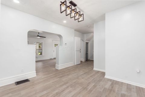 Tiny photo for 95 Midland Avenue, Columbus, OH 43223 (MLS # 225039383)