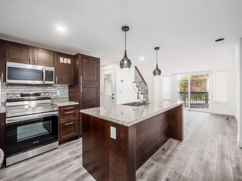 Photo of 3529 Sunset Drive, Columbus, OH 43221 (MLS # 226002730)