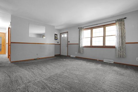 Tiny photo for 1493 Boxwood Drive, Columbus, OH 43229 (MLS # 225037642)