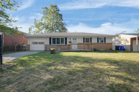 Photo of 1493 Boxwood Drive, Columbus, OH 43229 (MLS # 225037642)
