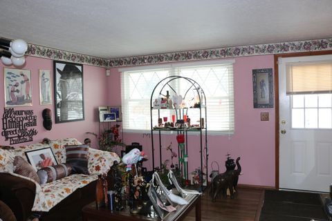 Tiny photo for 2251 Meridian Court, Columbus, OH 43232 (MLS # 226003239)