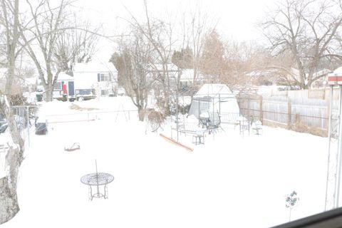 Tiny photo for 2251 Meridian Court, Columbus, OH 43232 (MLS # 226003239)