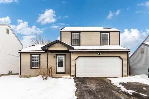 Photo of 2248 Golden Leaf Lane, Columbus, OH 43223 (MLS # 226003797)