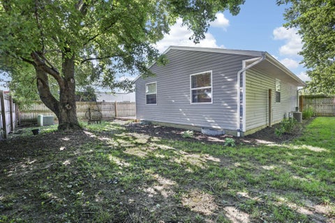Tiny photo for 14851 Empire Road, Thornville, OH 43076 (MLS # 226021730)