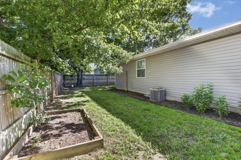 Tiny photo for 14851 Empire Road, Thornville, OH 43076 (MLS # 226021730)