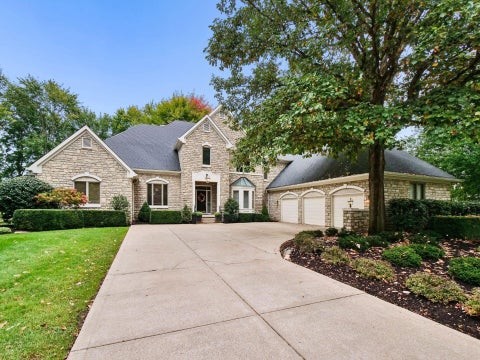 Photo of 10541 Wellington Boulevard, Powell, OH 43065 (MLS # 226037740)