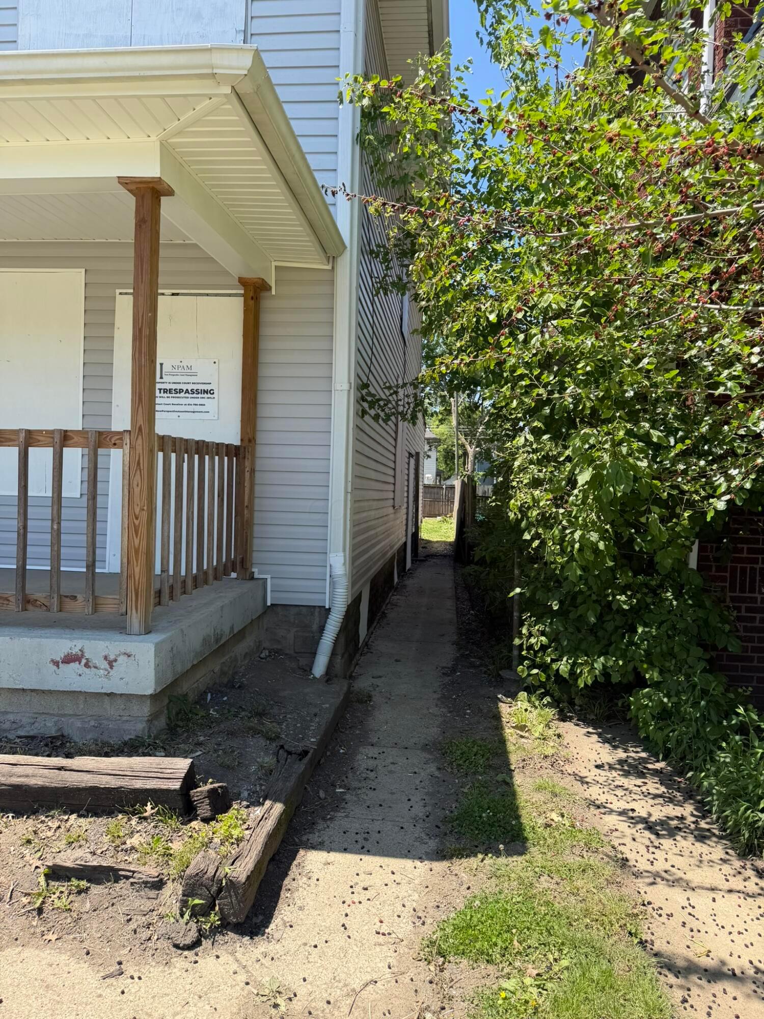 137 S Burgess Avenue