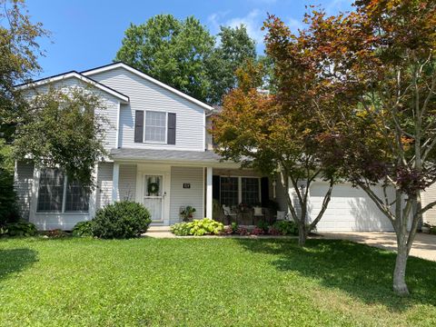 Photo of 197 S Fork Circle, Pataskala, OH 43062 (MLS # 226025629)