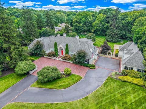 Tiny photo for 2777 Mccoy Road, Upper Arlington, OH 43220 (MLS # 226029601)