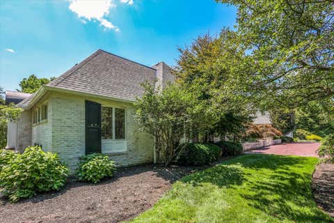 Tiny photo for 2777 Mccoy Road, Upper Arlington, OH 43220 (MLS # 226029601)